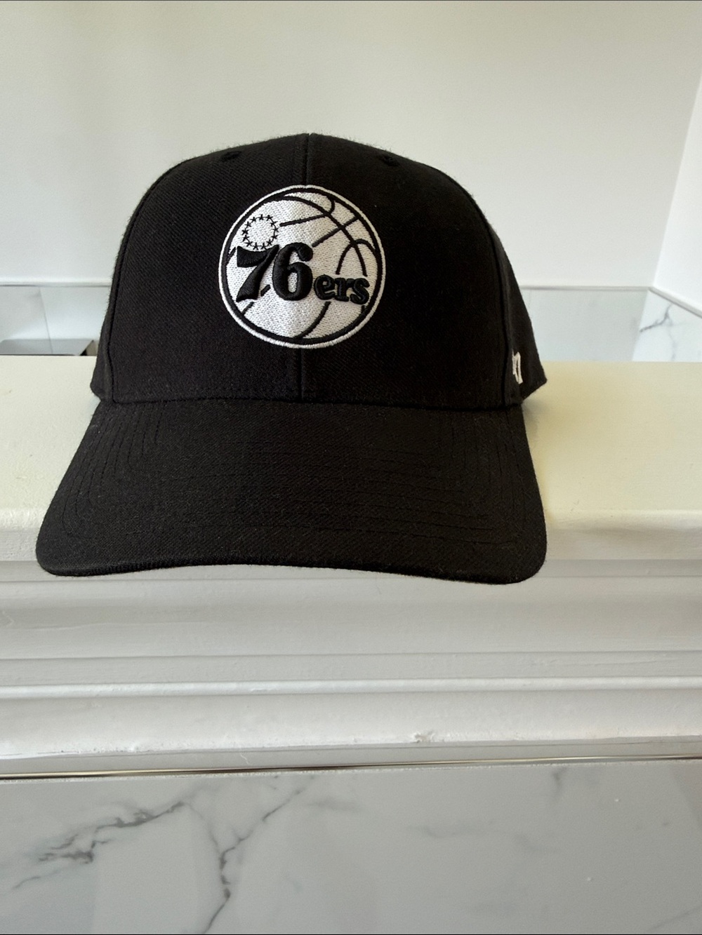 47  Black and White 76ers Embroidered Baseball Cap